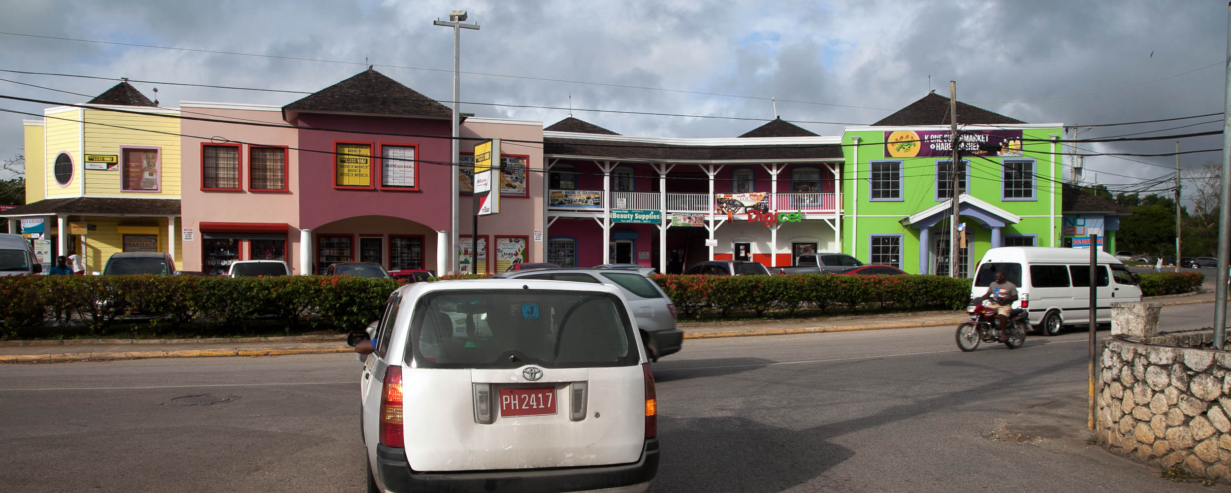 Negril Center Shopping - Negril Jamaica